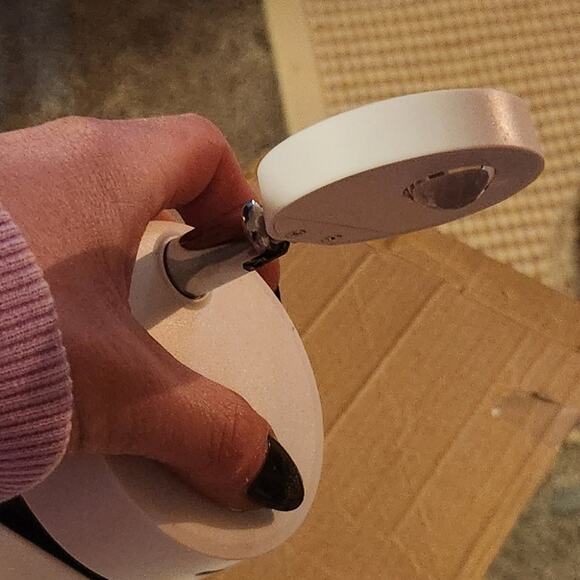 LED Light with Remote Control - Picture 4 of 9